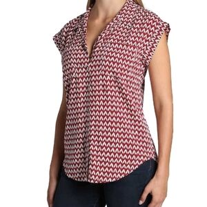 Short sleeve red and white button down blouse with pocket